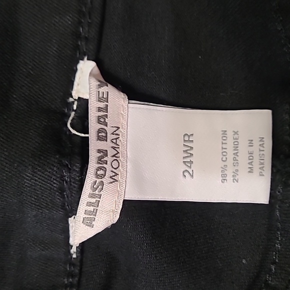 NWT Allison Daley Black Slim Straight Pullon Jeans size 24W - Picture 3 of 8